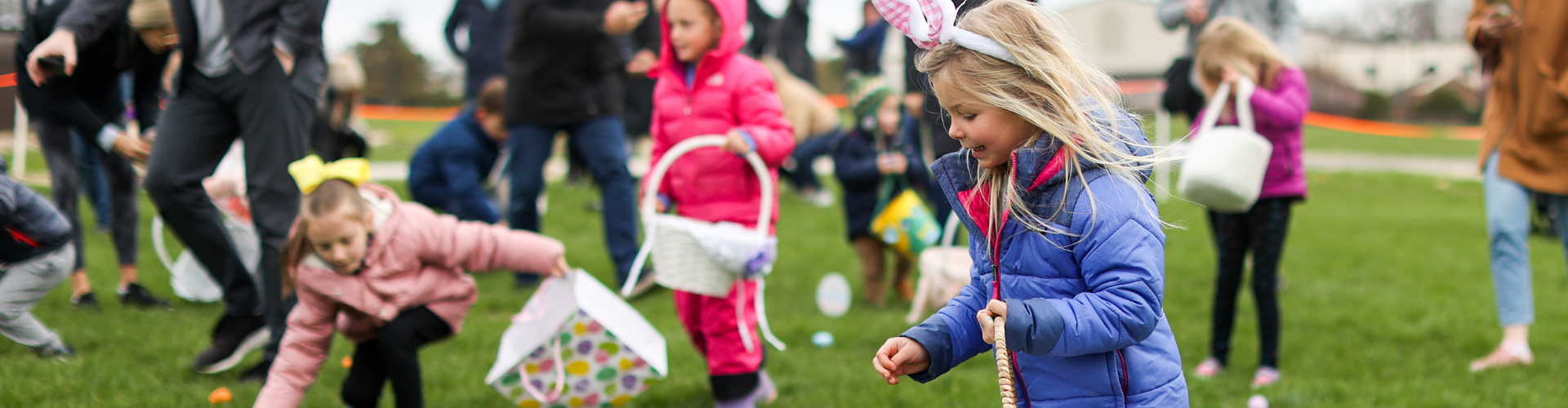 Eggstraordinary Egg Hunt • Glen Ellyn Park District